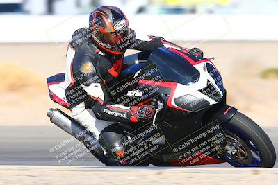 media/Jan-08-2022-SoCal Trackdays (Sat) [[1ec2777125]]/Turn 15 Inside (950am)/